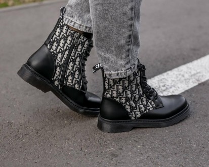 Ботинки женские черные зимние Dior Boots
Зимние женские ботинки Диор Бутс в черн. . фото 3