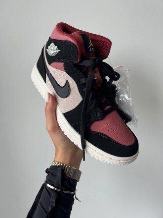 Кроссовки женские черные Nike Air Jordan 1 Retro Mid "Canyon Rust"
Женские кросс. . фото 5