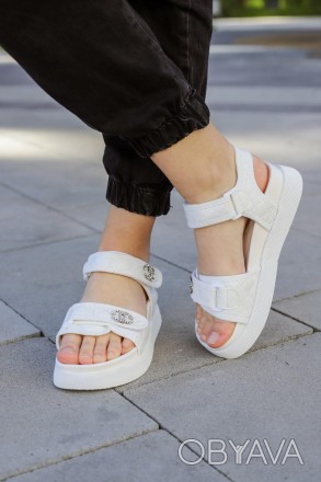 Сандали женские белые Chanel "Dad" Sandals
Женские сандали Шанель в белой расцве. . фото 1