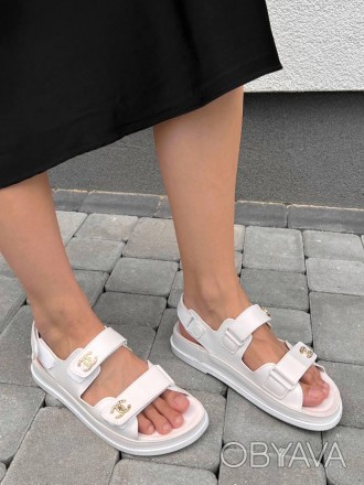 Сандали женские белые Chanel "Dad" Sandals
Крутые женские сандали Шанель в однот. . фото 1