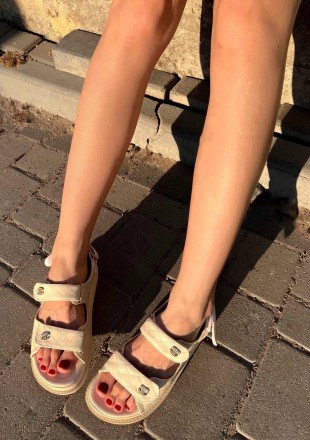 Сандали женские бежевые Chanel "Dad" Sandals
Представляем вашему вниманию женски. . фото 7