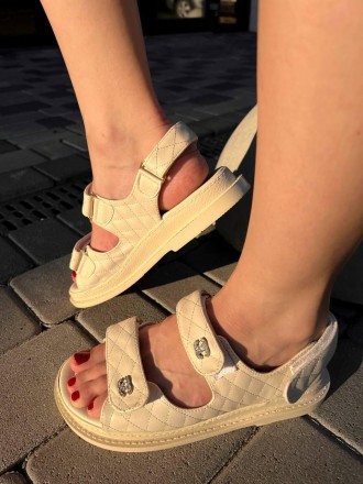 Сандали женские бежевые Chanel "Dad" Sandals
Представляем вашему вниманию женски. . фото 8
