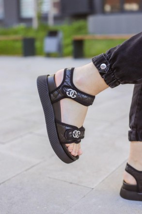 Сандали женские черные Chanel "Dad" Sandals
Женские босоножки Шанель в черной ра. . фото 4