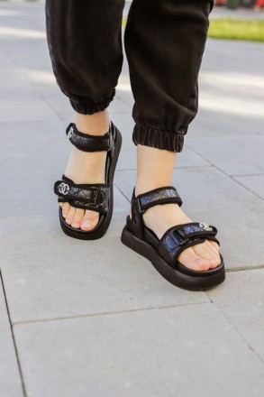 Сандали женские черные Chanel "Dad" Sandals
Женские босоножки Шанель в черной ра. . фото 5