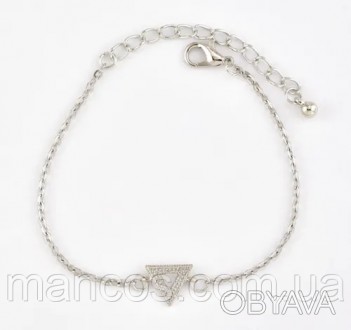Женский браслет серебристого цвета с кулоном треугольной формы
Цвет метала: сере. . фото 1