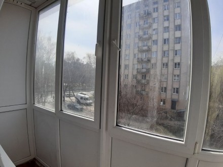 Здається 1 кімнатна квартира вул. Відінська 40 (Сейм)
3/5ц. 32м2
Мебльована, є. 12-школа. фото 3