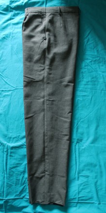 нові, а тому не підрублені брюки/штани захисного відтінку(хакі).
Фото пройшли о. . фото 2