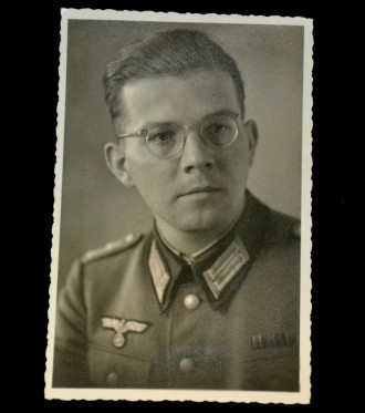 Портретное фото Wehrmacht.
Открыточный формат.. . фото 2