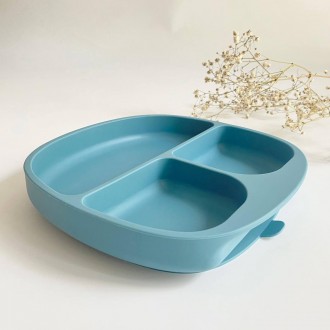 
Тарелка трёхсекционная (дым синий) силиконовая для малыша
Тарелка выполнен из в. . фото 3