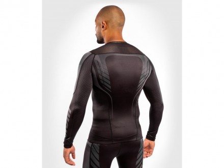 Описание:
Размеры: S, M, L.
Рашгард VENUM Athletics Compression Long Sleeve T-sh. . фото 3