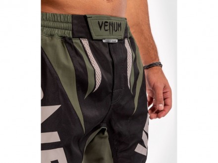 Описание:
Размеры: S
Шорты VENUM One FC Impact Fightshorts идеально подходят для. . фото 7