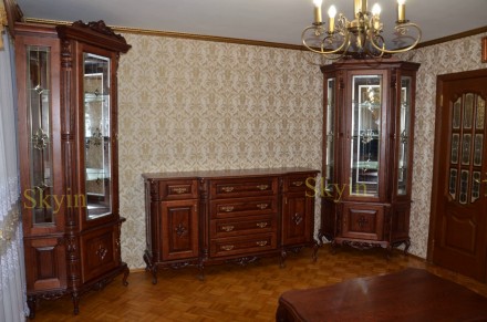 Предлагаем серию дубовой мебели Кристалл в барокко стиле для гостиной.
Такая де. . фото 6