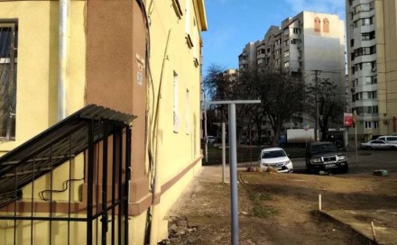 
 13219 Продам просторное светлое цокольное помещение с большими окнами и высоки. Молдаванка. фото 9