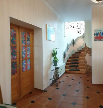 
 13514 Продам 3-х этажный дом на участке 10 соток с бассейном в Киевском районе. Черноморка. фото 2