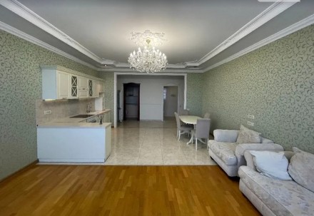 
 13551 Продается квартира в элитном Климовском доме. Общая площадь 130 кв.м. Кв. . фото 6