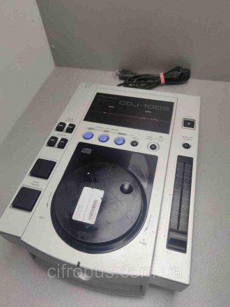DJ CD-проигрыватель, щелевая загрузка диска, вес 2.2 кг, отношение сигнал/шум 96. . фото 2