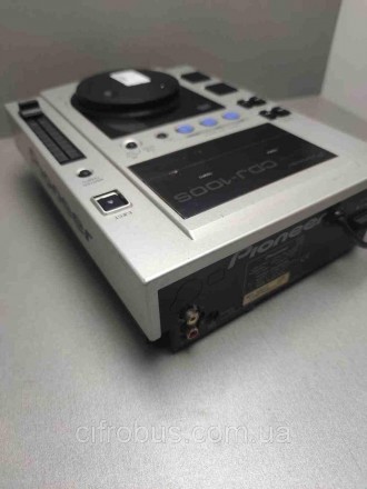 DJ CD-проигрыватель, щелевая загрузка диска, вес 2.2 кг, отношение сигнал/шум 96. . фото 6