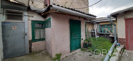 
 13875... Продам часть дома под магазин на Молдаванке. Окно смотрит на территор. Молдаванка. фото 1