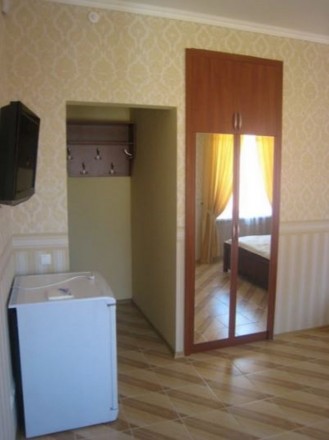
 15135 Продаётся дом на ул. Дмитрия Донского. 4 этажа, 10 комнат. Действующий о. Таирова. фото 4