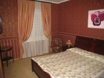 
 15135 Продаётся дом на ул. Дмитрия Донского. 4 этажа, 10 комнат. Действующий о. Таирова. фото 15