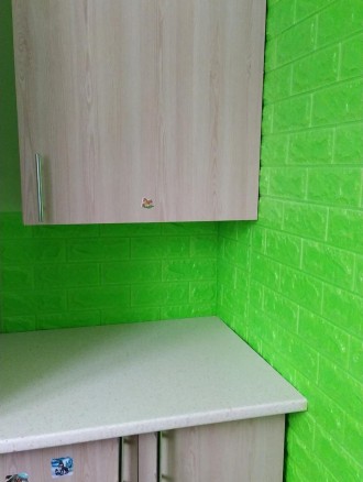 Самоклеящаяся декоративная 3D панель под зеленый кирпич
3D панели самоклейки под. . фото 5