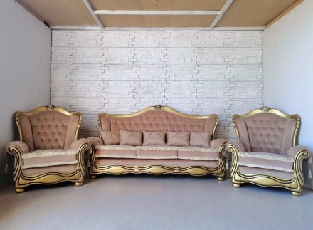 Новый комплект мягкой мебели из Италии в стиле Барокко Рококо.Комплект оснащен с. . фото 2