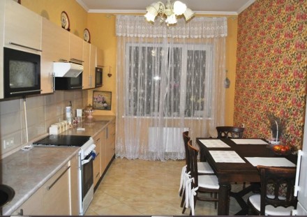 дом, 120 кв. м. . фото 7
15036 Продам 2-х этажный дом с участком 5 соток на Фонтане. В доме выполнен ре. . фото 7