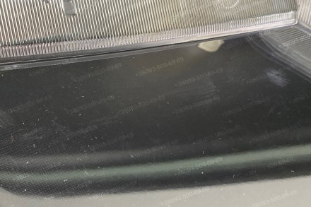 Подряпины и потертости на стекле.
Стекло на фару Acura MDX (2006-2013) II поколе. . фото 3