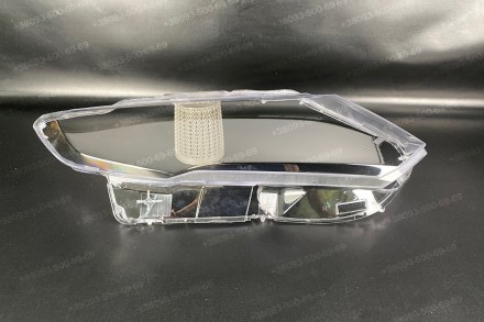 Подряпины и разводы на стекле.
Стекло на фару Nissan X-Trail T32 (2017-2021) III. . фото 2
