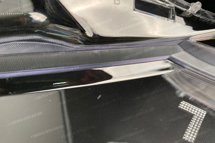 Подряпины и разводы на стекле.
Стекло на фару Nissan X-Trail T32 (2017-2021) III. . фото 4