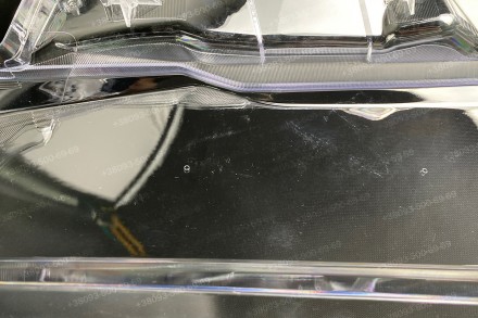 Подряпины и разводы на стекле.
Стекло на фару Nissan X-Trail T32 (2017-2021) III. . фото 3