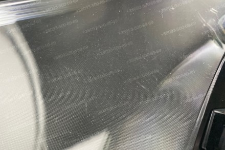 Царапины на стекле.
Стекло на фару BMW 4 G22 G23 G26 (2020-2023) дорестайлинг пр. . фото 4