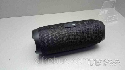 JBL Charge 3 (копия) воспроизводит отличный звук для столь маленького устройства. . фото 1