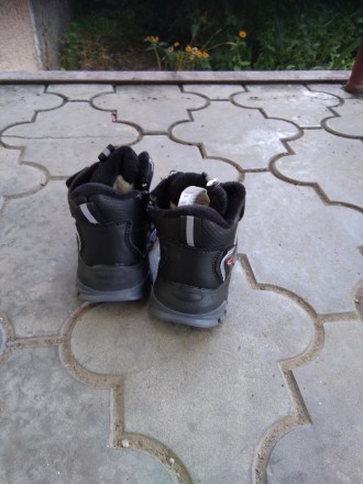 Теплі, модні зручні черевики на натуральній вовни для хлопчика з знаменитої марк. . фото 4