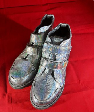 Детские ботинки на девочку серебристые неоновые осенние
Распродажа, акционная це. . фото 3