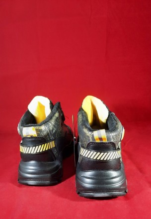 Детские осенние высокие кроссовки-ботинки на мальчика
Распродажа, акционная цена. . фото 3