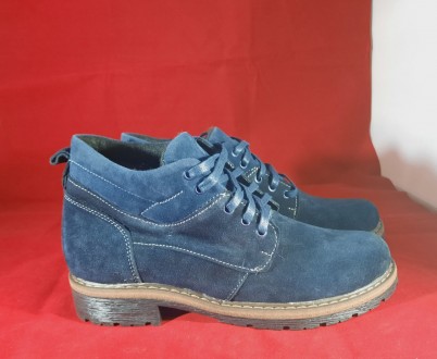 Демисезонные ботинки замши синие 
Распродажа, 
демисезонные ботинки замш на шнур. . фото 3