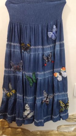 Готова спідниця декорована метеликами із бісеру. Кожен метелик сплетений у ручну. . фото 3