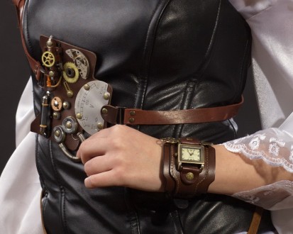 Стиль Scappa-часы - смелый дизайн, широкий кожаный браслет и хай-тек элементы. Э. . фото 4