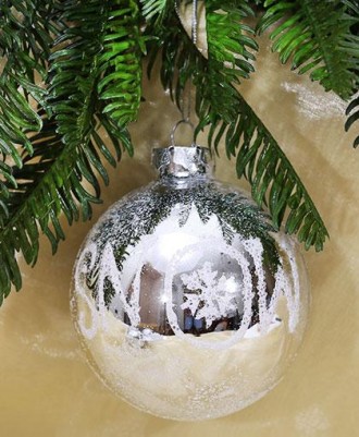 Набор стеклянных шаров (4шт) с узором Snow, 8см, цвет - серебро
Материал стекло
. . фото 3