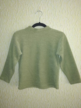 Теплый свитер,кофточка девочке 8-10 лет.
Цвет - оттенок зеленого, оливкового.
. . фото 4