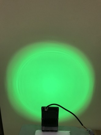 Корпус линзованного led прожектора зеленого свечения изготовлен из прочного алюм. . фото 5
