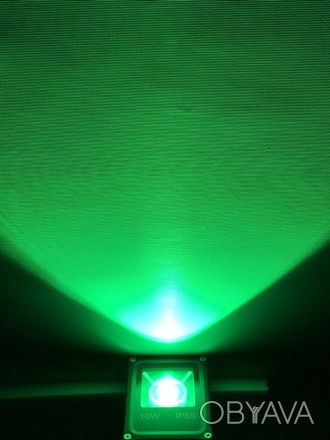 Корпус линзованного led прожектора зеленого свечения изготовлен из прочного алюм. . фото 1