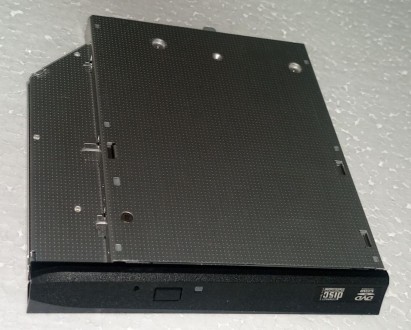 DVD-RW привод з ноутбука TERRA MOBILE 1526 DS-8A5S14C

Стан гарний. Без пошкод. . фото 7
