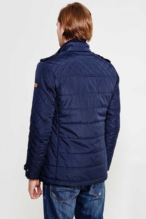 Демисезонная мужская куртка от финского бренда Finn Flare дает оптимальный комфо. . фото 4
