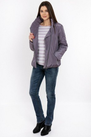 Короткая куртка женская от финского бренда Finn Flare. Детали: частичный стеганы. . фото 4
