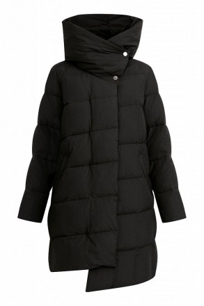 Стеганое удлиненное пальто ассиметричного кроя идеально подходит для зимних прог. . фото 9