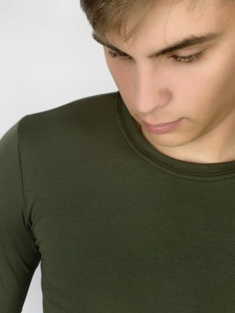 
 Лонгслив - футболка с длинным рукавом:
- Цвет: хаки;
- Силуэт приталенный; гор. . фото 9