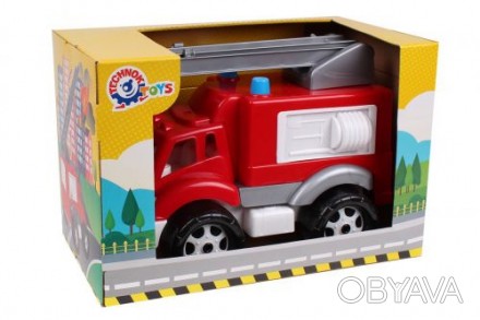 Красная пластиковая пожарная машинка с большими колёсами. Имеет выдвижную лестни. . фото 1