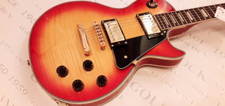 Электрогитара Gibson Les Paul Custom Chery Burst. Прекрасный вид. Достойное звуч. . фото 8